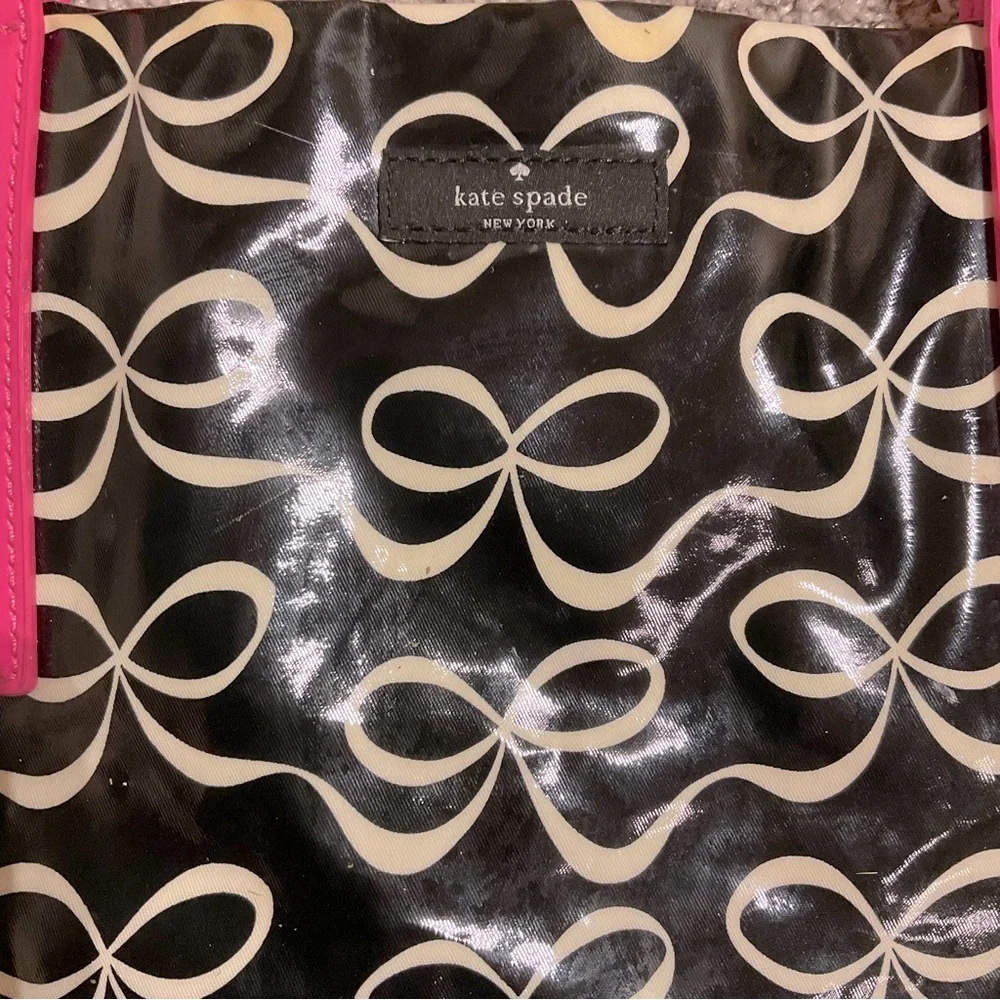 Kate Spade Tote, patent Leather, black & white bow ties w/pink straps, Authentic
